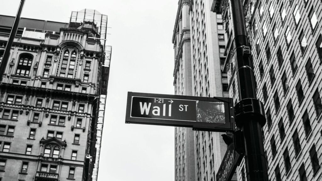 Big Bank Earnings Kick Off Q3 Season: What to Watch at JPMorgan, Citi, Wells Fargo and Goldman