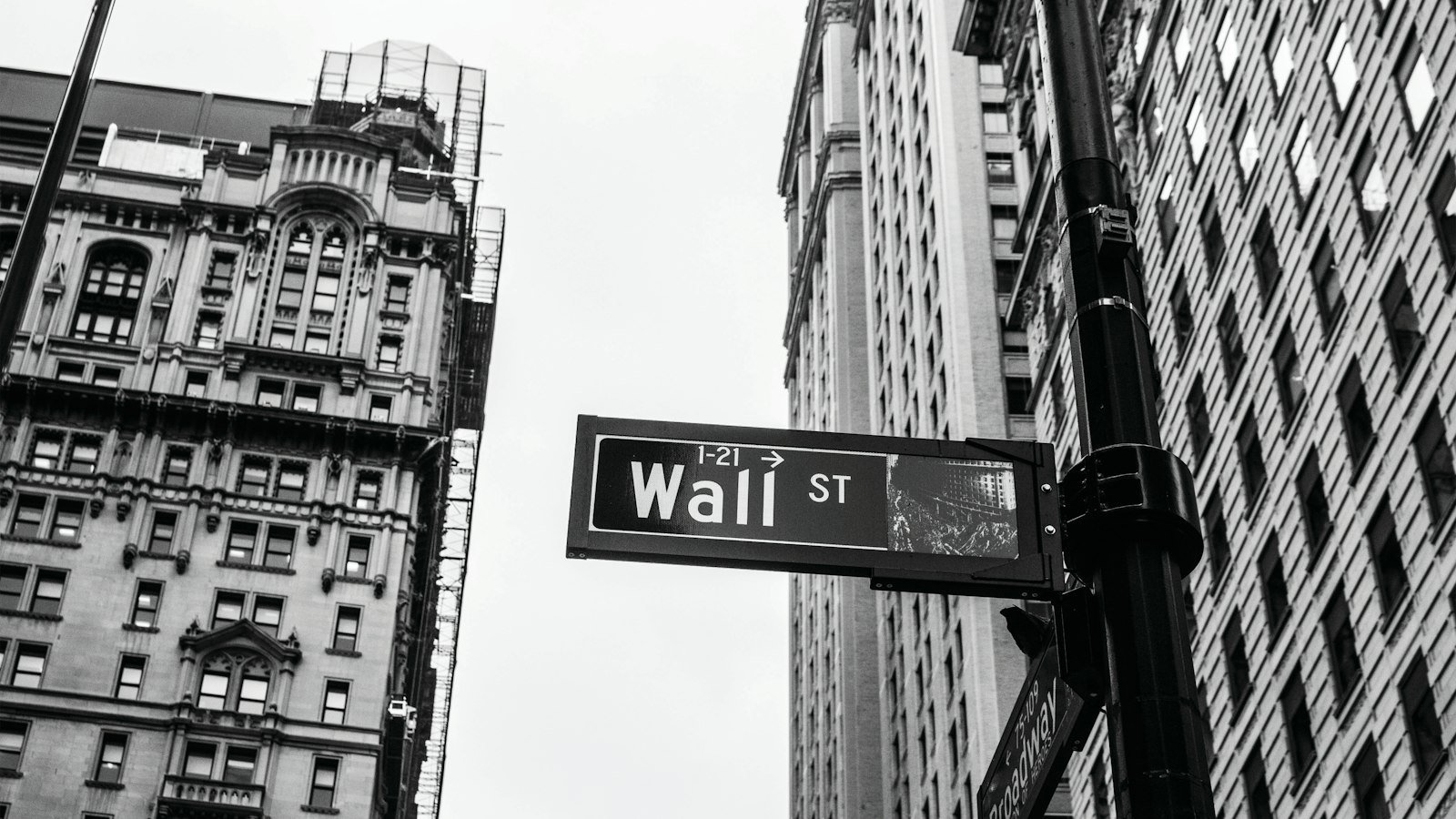 Big Bank Earnings Kick Off Q3 Season: What to Watch at JPMorgan, Citi, Wells Fargo and Goldman